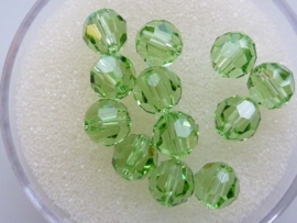 109206/0130- 12 x swarovski kristal kralen rond 6mm peridot green