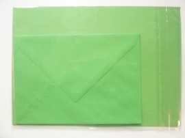008211- 3 x A4 formaat kaarten gerild + 3 x enveloppen A5 formaat groen OPRUIMING -50%