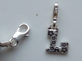 117467/1212- zwaar verzilverde metalen letter bedel L