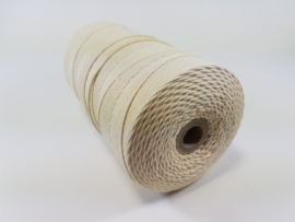 CE890040/3201- 215 mtr katoen macramé touw spoel 2mm 500grs - ecru