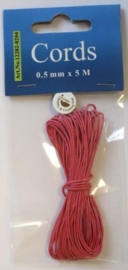 000CE440200/8204- 5 meter waxcord van 0.5mm dik cyclaam