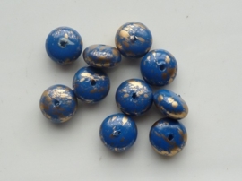0032- 10 x kunststof kralen blauw met goud flame 10x6mm OPRUIMING