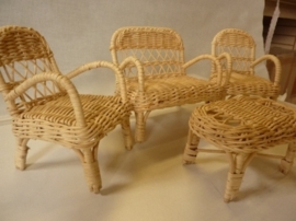 4-delig poppenbankstel (bankje, 2 stoelen en tafel) OPRUIMING OP=OP