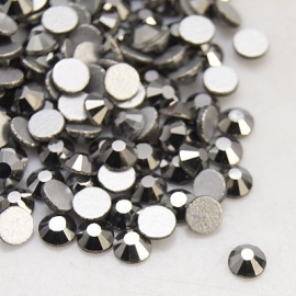 000554- ruim 100 kristalsteentjes SS10 2.8mm hematite - SUPERLAGE PRIJS!