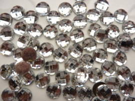 ca. 40 stuks strass stenen  van 14mm kunststof zilver kleur - SUPERLAGE PRIJS!