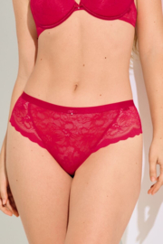 Evelyn string in zwart of rood 38 40 42
