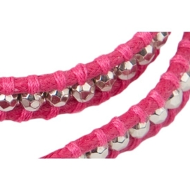 Pink Ribbon t(w)o embrace armbandje