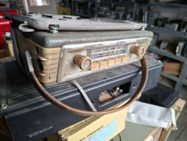 Blaupunkt Derby mit autohalterung