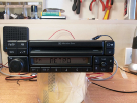 mercedes radio special cd mf2297  incl codekaart en gebruiksaanwijzing