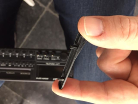 seitenblende / afdekplaatjes zijkant voor o.a. blaupunkt bremen sqr 49, symphony Porsche radio