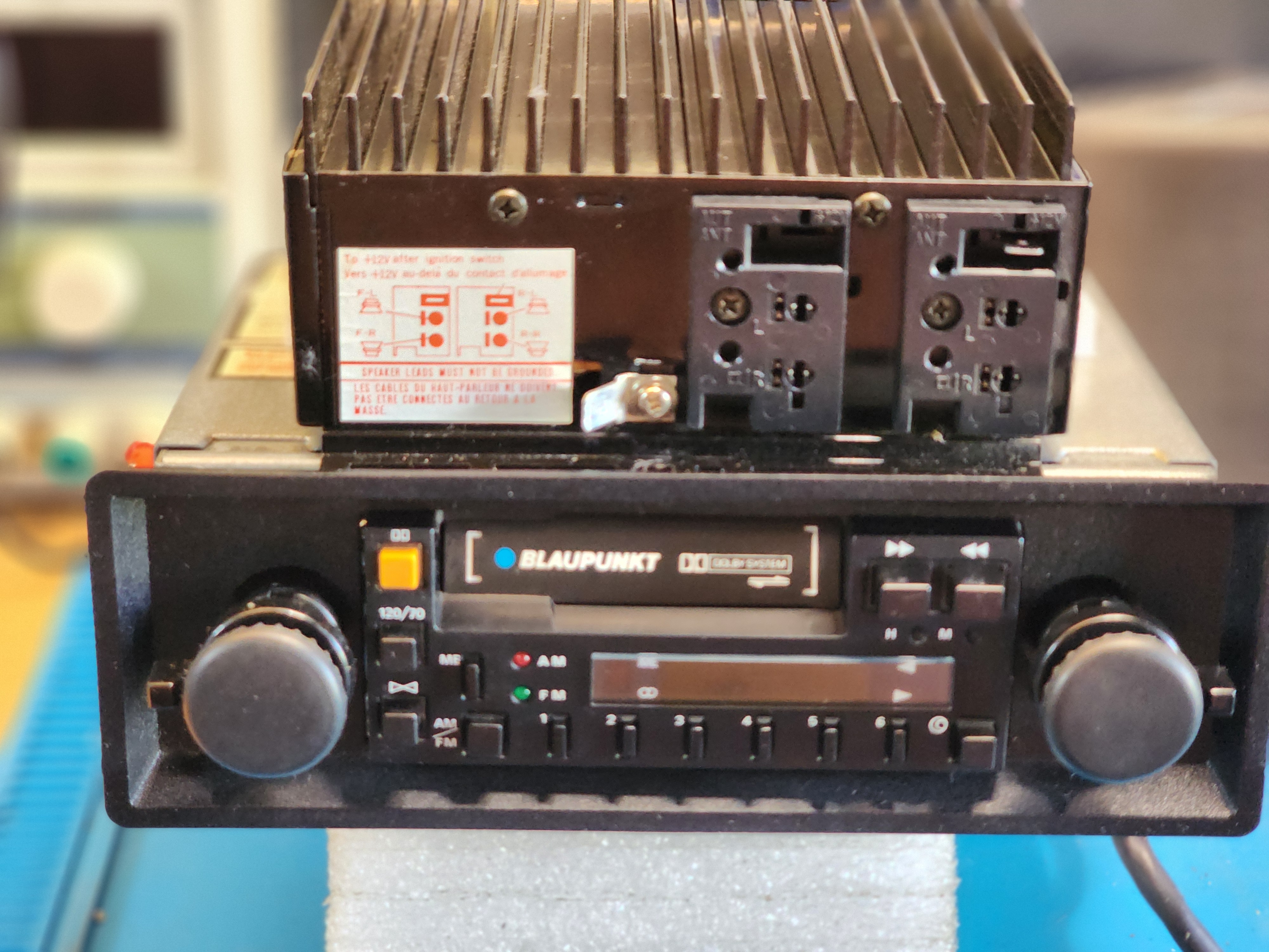 Blaupunkt CR-3001 radio met origineel Porsche 911 frontje