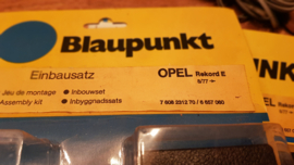 Blaupunkt radio Einbausatz Oldtimer Opel Rekord E Commodore Monza 7 608 2312 70