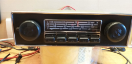 Grundig Ingolstadt autoradio met de originele VW draaiknoppen