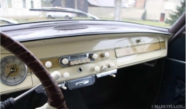 Blaupunkt radio met speciaal frontje voor borgward isabella