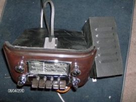 Telefunken lampenradio 1951 Voor Mercedes 170 / 220 (verkocht)