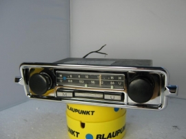 Blaupunkt radio voor Kever met Ipod / MP3 aansluiting (verkocht)