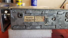 Blaupunkt Frankfurt FM Radio met zwart/ chrome frontje voor 3 gaats montage