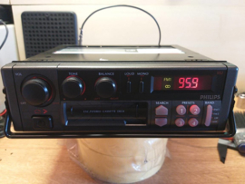 Philips DC 552 radio in "nieuwstaat" in originele verpakking