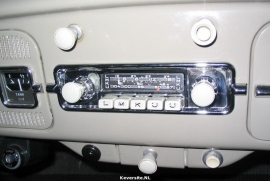 Autoradio Blaupunkt radio met speciaal frontje voor VW Kever