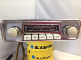 Blaupunkt Frankfurt 6 of 12 volt FM radio met graue knoppen X serie  66/67