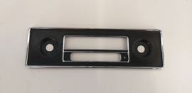 metalen frontje voor o.a Blaupunkt/Grundig met de 4 druktoetsen