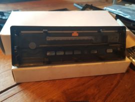 Frontje Blaupunkt autoradio  stereo tuner AT 931