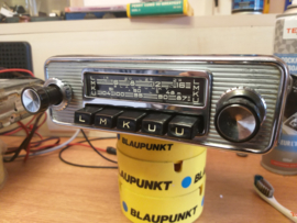 Blaupunkt Frankfurt 6 of 12 volt radio X serie 1966/67 (nieuwe foto)