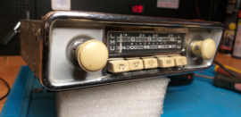 Blaupunkt Essen FM autoradio met elfenbein druktoetsen en kever frontje