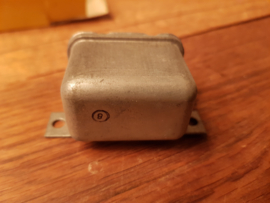 Bosch relais relay 0 332 003 010  6 volt