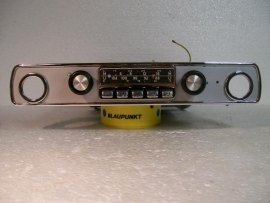 Blaupunkt Autoradio voor Peugeot 404 eind 60er jaren