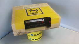 blaupunkt / grundig Opel radio NOS nieuw in doos + frontje/knoppen