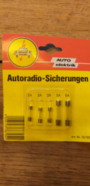 autoradio zekering