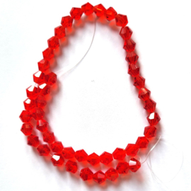 *FCB06/02  Streng Facet geslepen glaskraal Bicone Rood 6mm