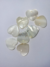 *SCH29  4 x hart bedel van Schelp Wit