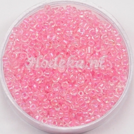 CNR11/68  Rocailles 50 gr. Licht Roze AB met Roze kern 11/0