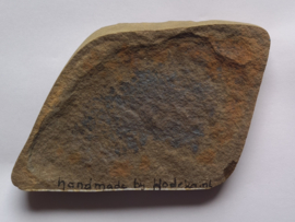 HPS12 Hand painted stone by Hodeka.nl ijsvogel