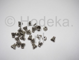 BKK15   10 x  Metalen Kralenkapjes ca. 6 x 7 mm