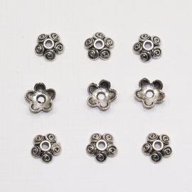 BKK03a  60 x  Metalen Kralenkapjes 10mm