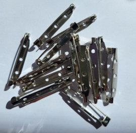 *BHD09  10 x Brochespeld 38 en 40 mm
