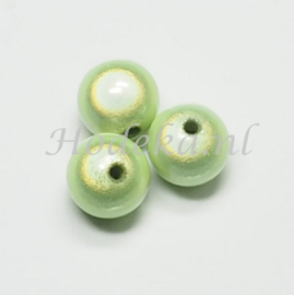 MIR14/05  4 X miracle beads Licht Groen  ca. 14mm