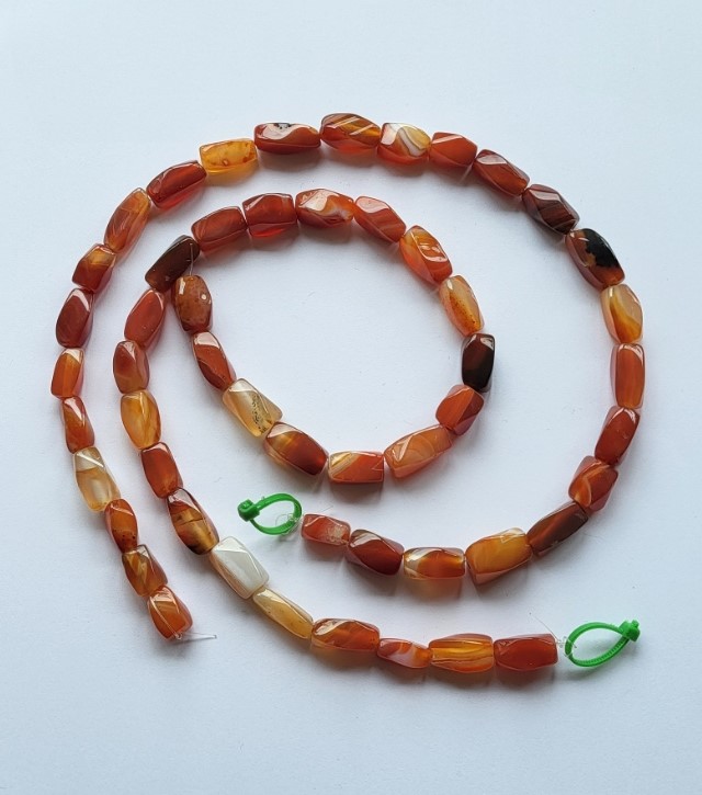 *NSA31   1 x Natuurstenenstreng *Agaat* Rechthoek ca. 16 x 10mm