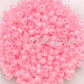 CNR06/28  Rocailles 50 gr. Roze 6/0