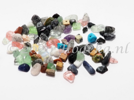 NST15  40 x Natuursteen mix Diverse kleuren en steen soorten