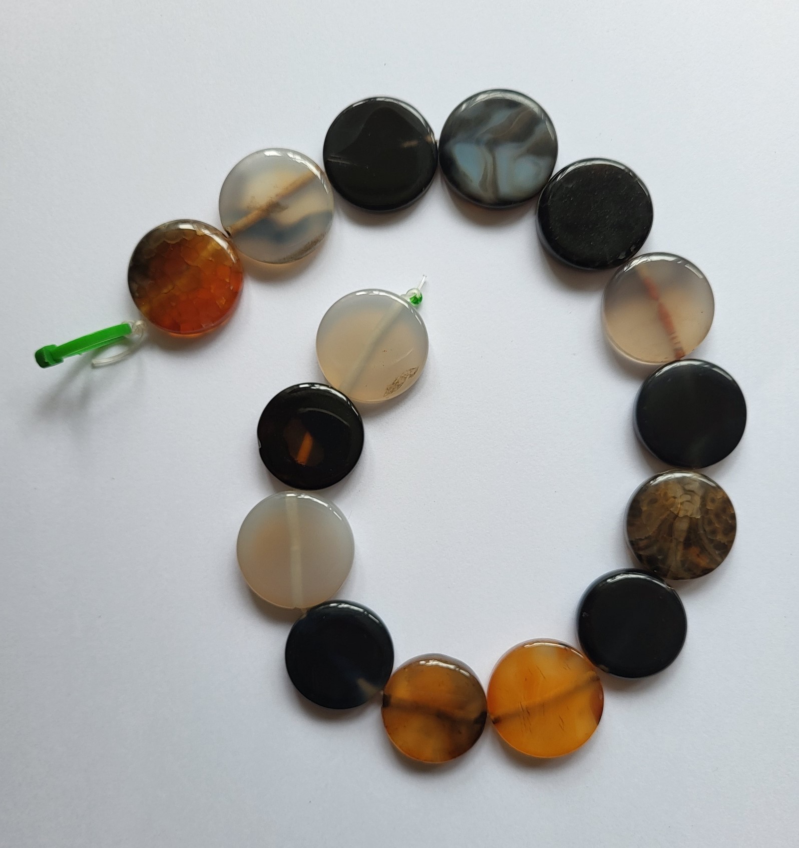 *NSA05   1 x Natuurstenenstreng *Agaat* Rond ca.25 mm
