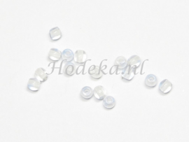 CZR37  40 x Tsjechische Glaskraal Rond 3mm Licht Blauw