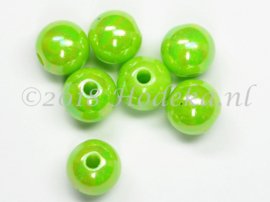 ACP08/36   20 x acryl kraal rond 8mm  Lime groen met parelmoer glans  