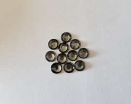 *PLS19   10 x Plakkristal 6.5 mm  AAA kwaliteit *Antraciet*