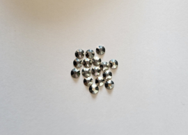 *PLS18   10 x Plakkristal 6.5 mm  AAA kwaliteit *Zilver*