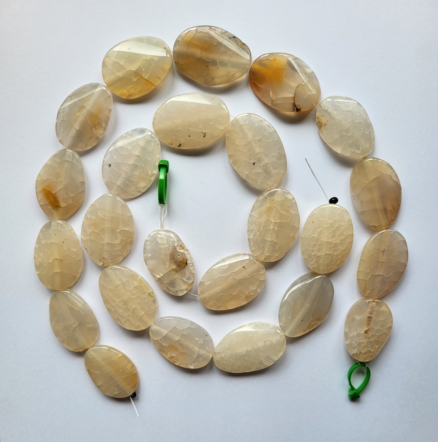 *NSA20   1 x Natuurstenenstreng *Agaat* Craquelé Ovaal ca. 30x21mm