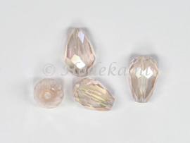 FCT12/04  8 x Facet glaskraal Druppel  Heel licht Roze AB 12 x 8 mm